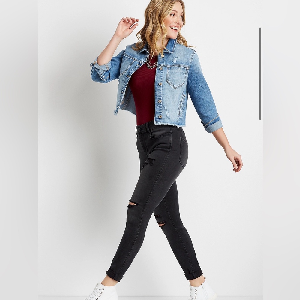 Maurices Black Denim Distressed Button Fly Stretch Skinny Ankle Jeans, Size 6